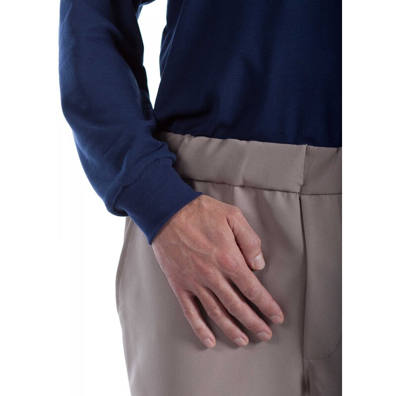 4care Herren Tages-Pflegeoverall Polo – Diskreter Schutz-Overall in Alltagsschik